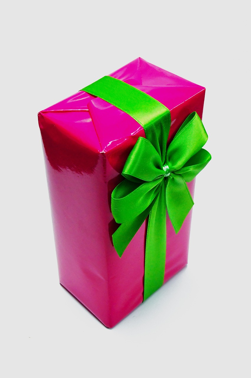 Decorative gift wrapping